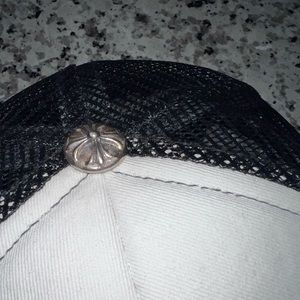 Another real hat with less old button